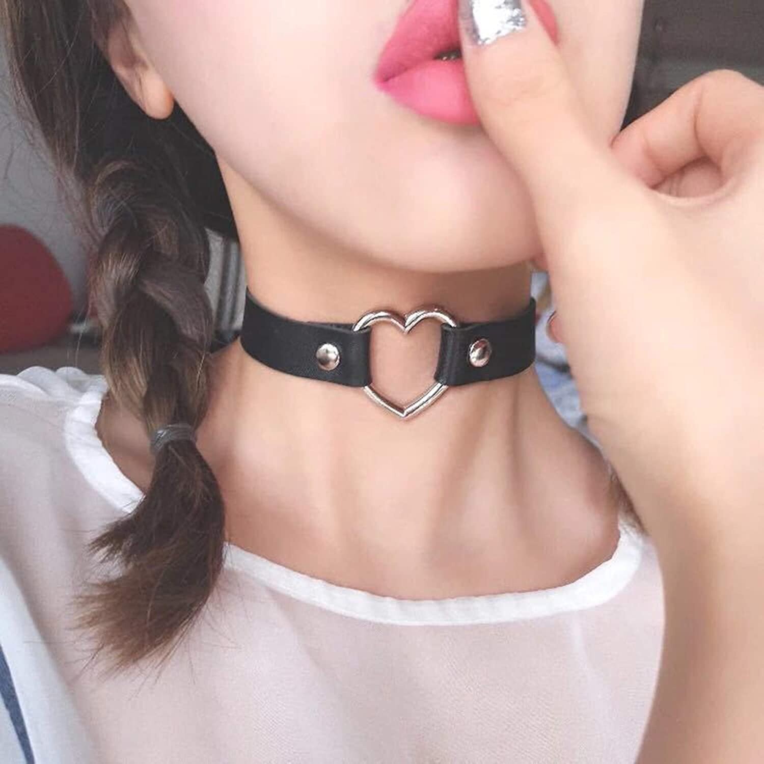 Leather Heart Choker Collar Punk Goth Adjustable Rivet Necklace Love O-Ring