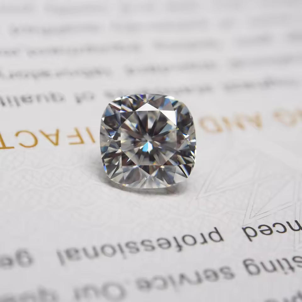 Moissanite Cushion Loose Stone D Color VVS1 GRA Certified 3mm-14mm 0.1CT-10CT