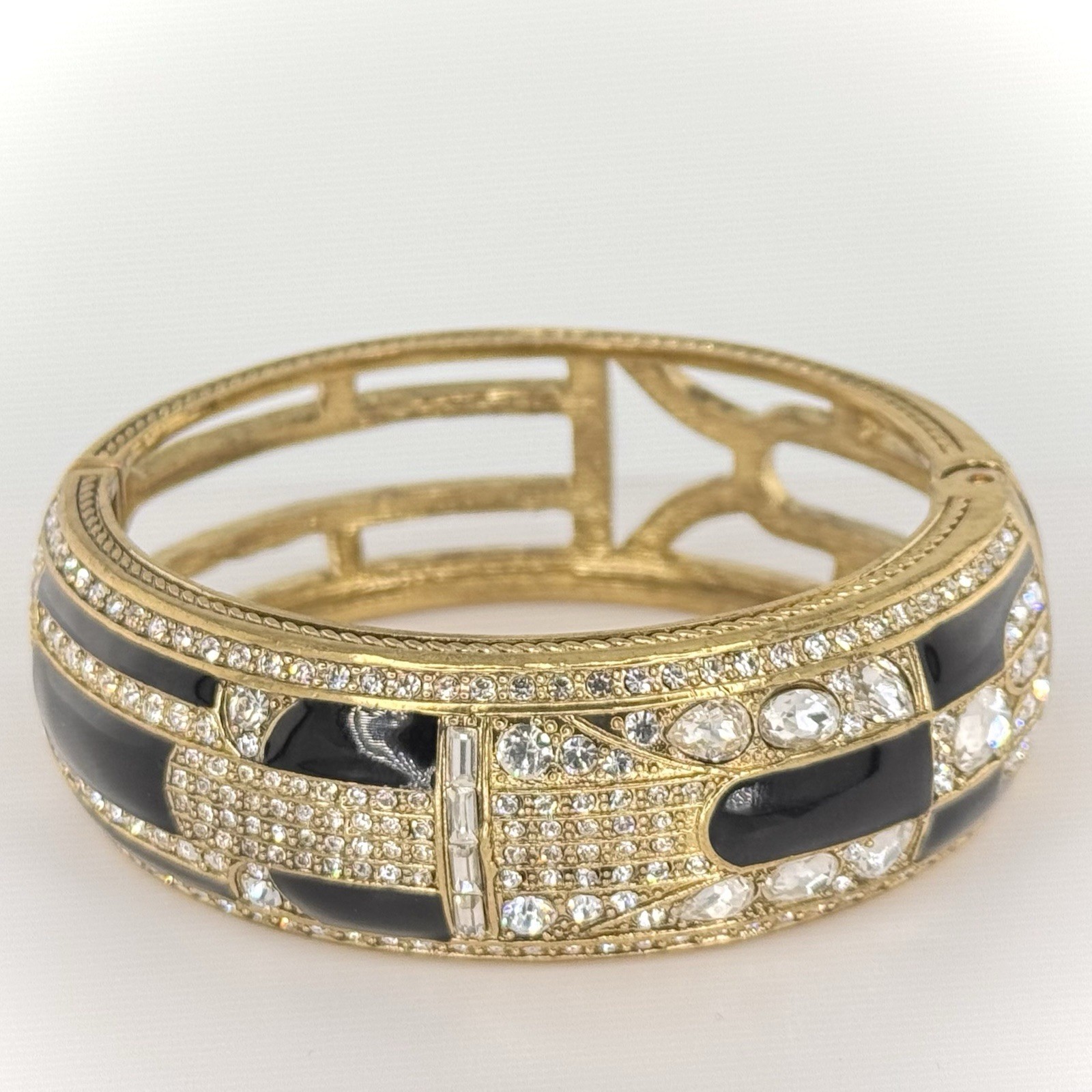Heidi Daus “To Tie For” Signed Swarovski Crystal Hinge Bangle *Rare*