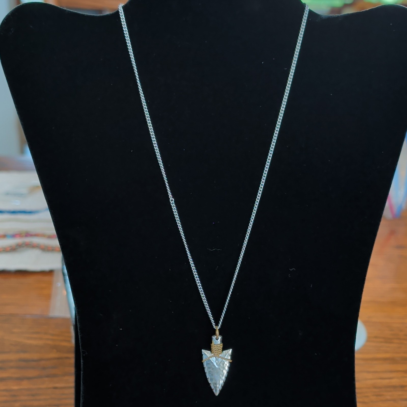 Silver Tone Hammered Arrowhead Pendant Cable Chain Necklace Gold Tone Wire Wrap