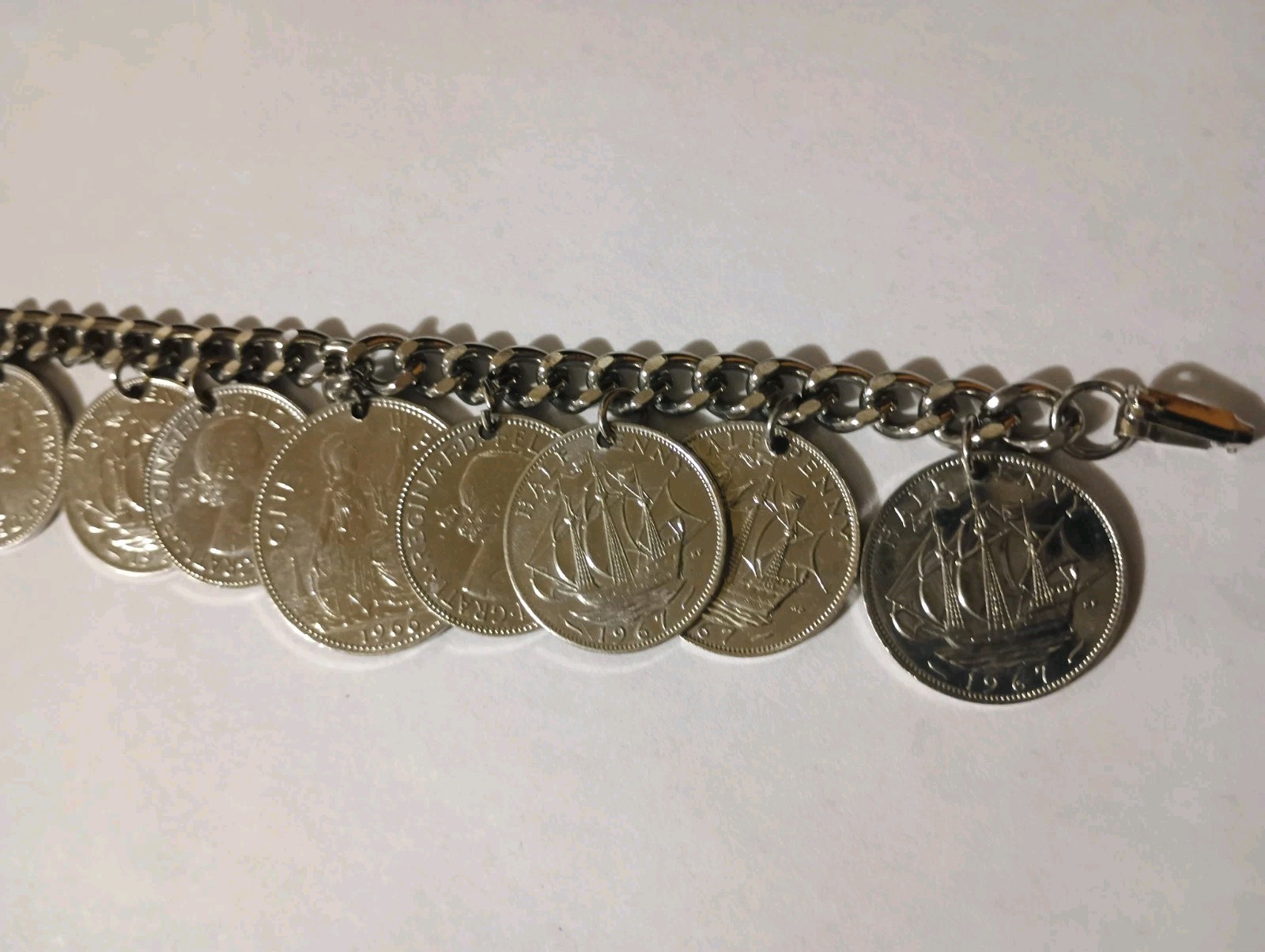 Vintage Great Britain Coin Charm Curb Link Bracelet 1966-67
