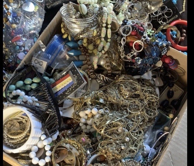6+ Lbs. POUNDS Unsearched Huge Lot Jewelry Vtg-Now Junk Art Craft Treasure Hunt