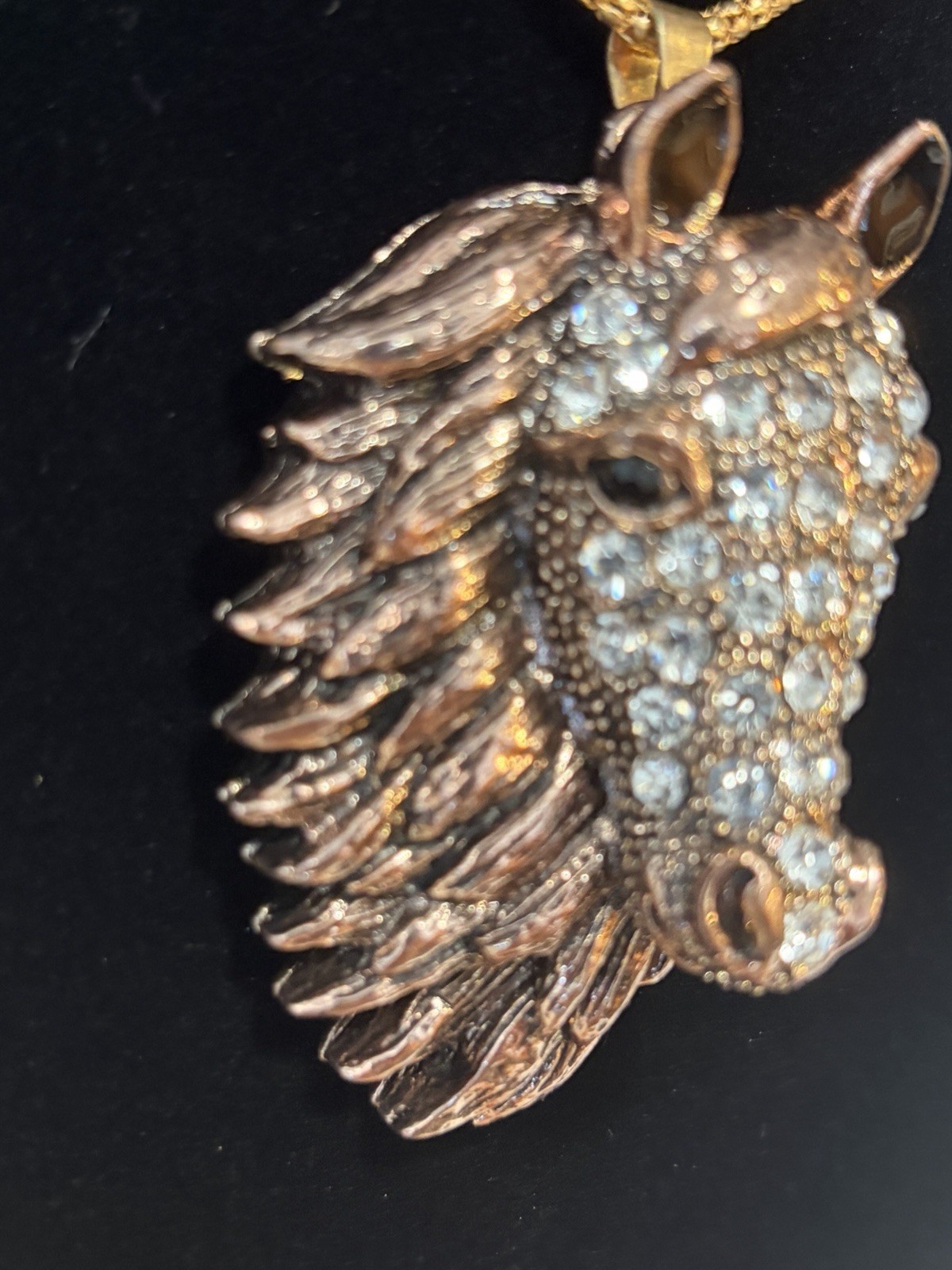Betsy Johnson Rhinestone Horse Head Metal Enamel Pendant And Chain 28 Inch