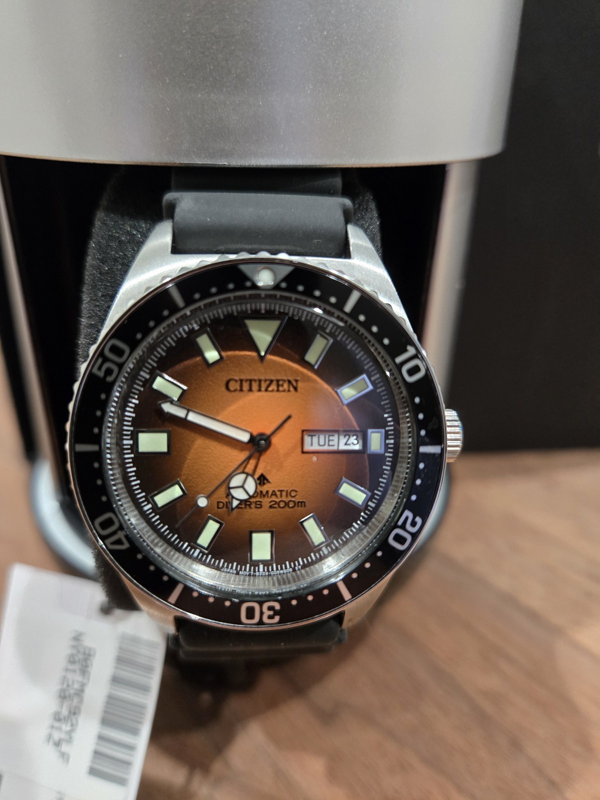 Citizen Promaster Auto Diver 41mm Orange Sunburst Dial Black Rubber Strap Box