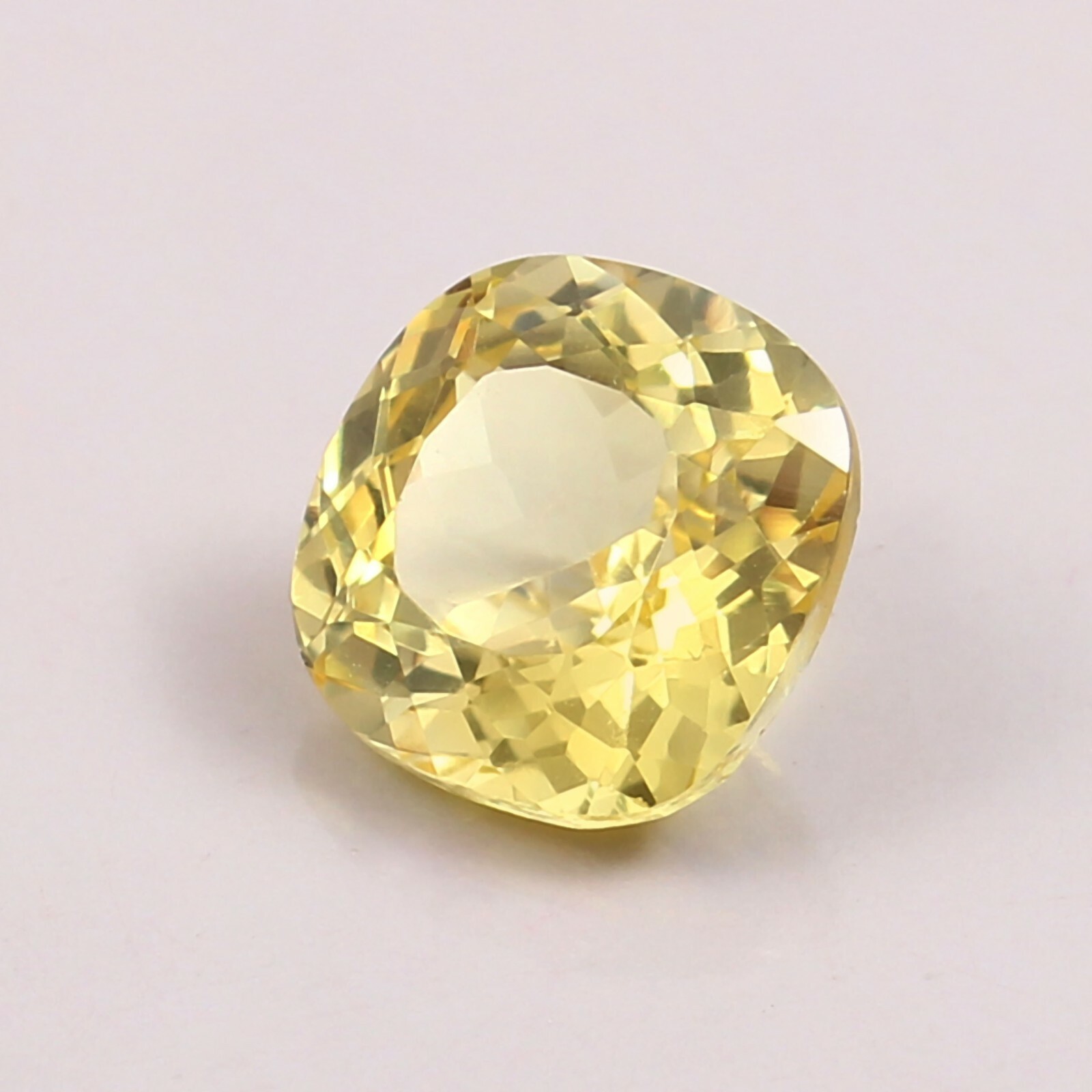 AAA Natural Flawless Ceylon Yellow Sapphire Loose Cushion Cut Gemstone 10×10 mm