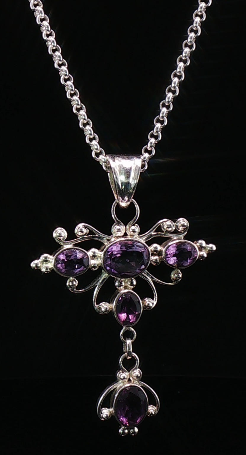 Elegant Silver Amethyst Cross Pendant Necklace 60cm Belcher Chain – E19991