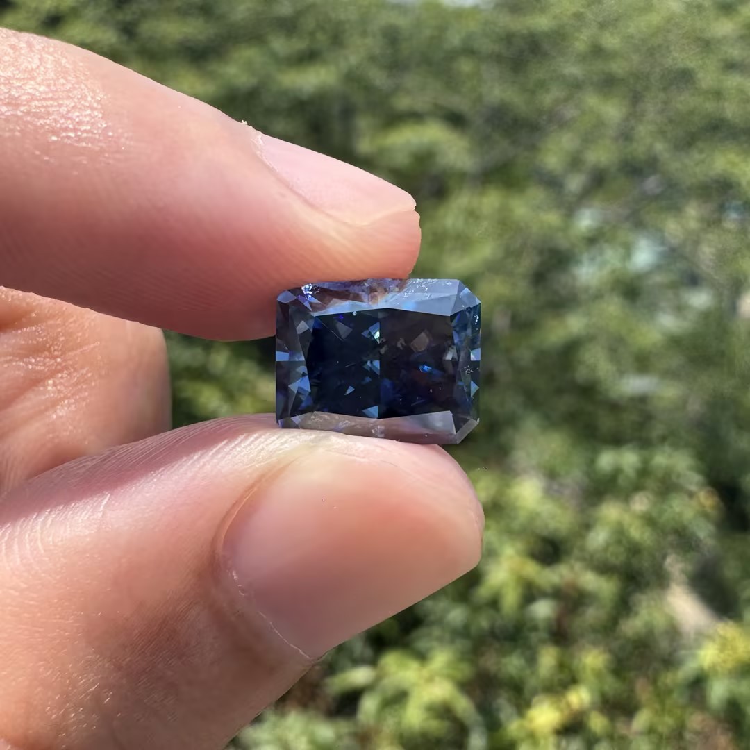 GRA VVS1 Round/Oval/Pear Royal Blue 0.1ct-5ct Multiple Shapes Loose Moissanite