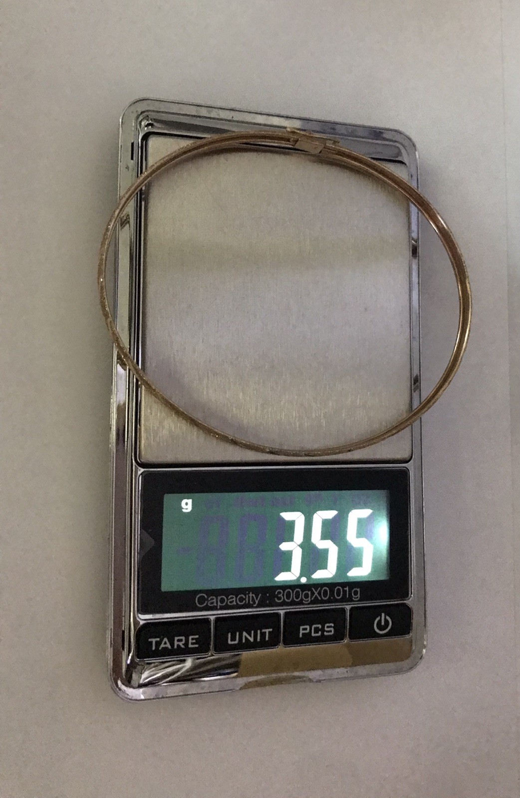 Beautiful 10k Yellow Gold Diamond Cut Laser Bangle Bracelet Size 7.5”