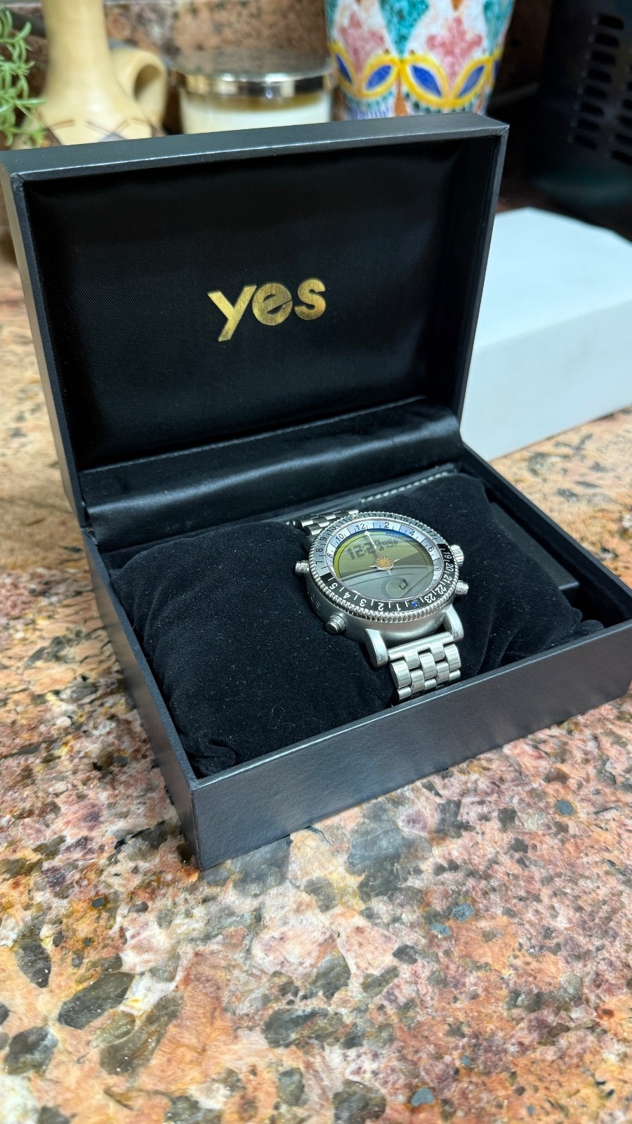 YES Watch, Moon/Lunar Phase, Day and Night Display.