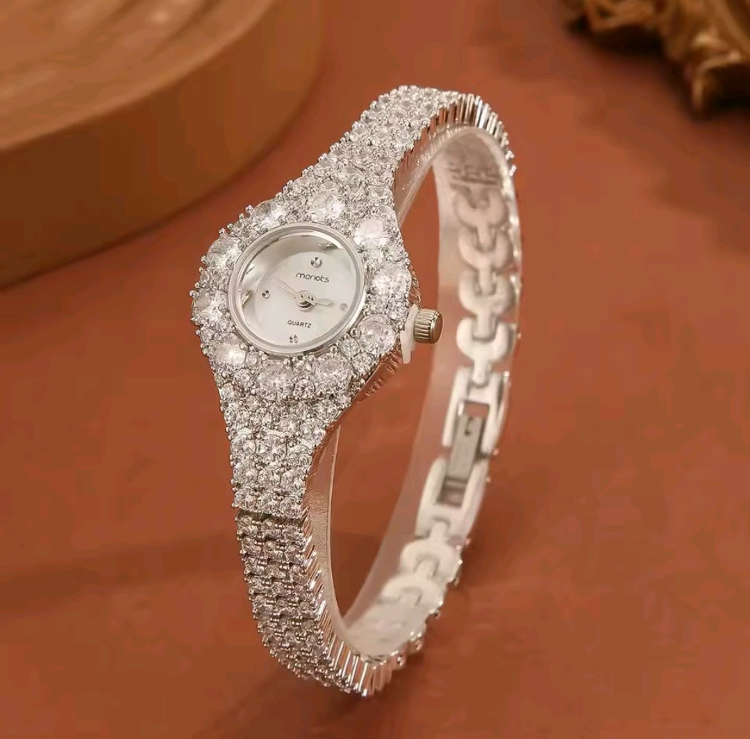Beautiful Elegant Full Zircon White Luxury Watch for Women Bling Bling
