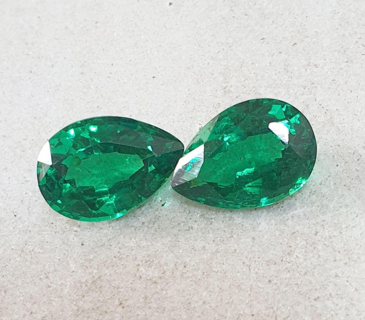 21 Ct Gorgeous Green Zambian Emerald Matching Pair Pear Cut AAA Loose Gemstone