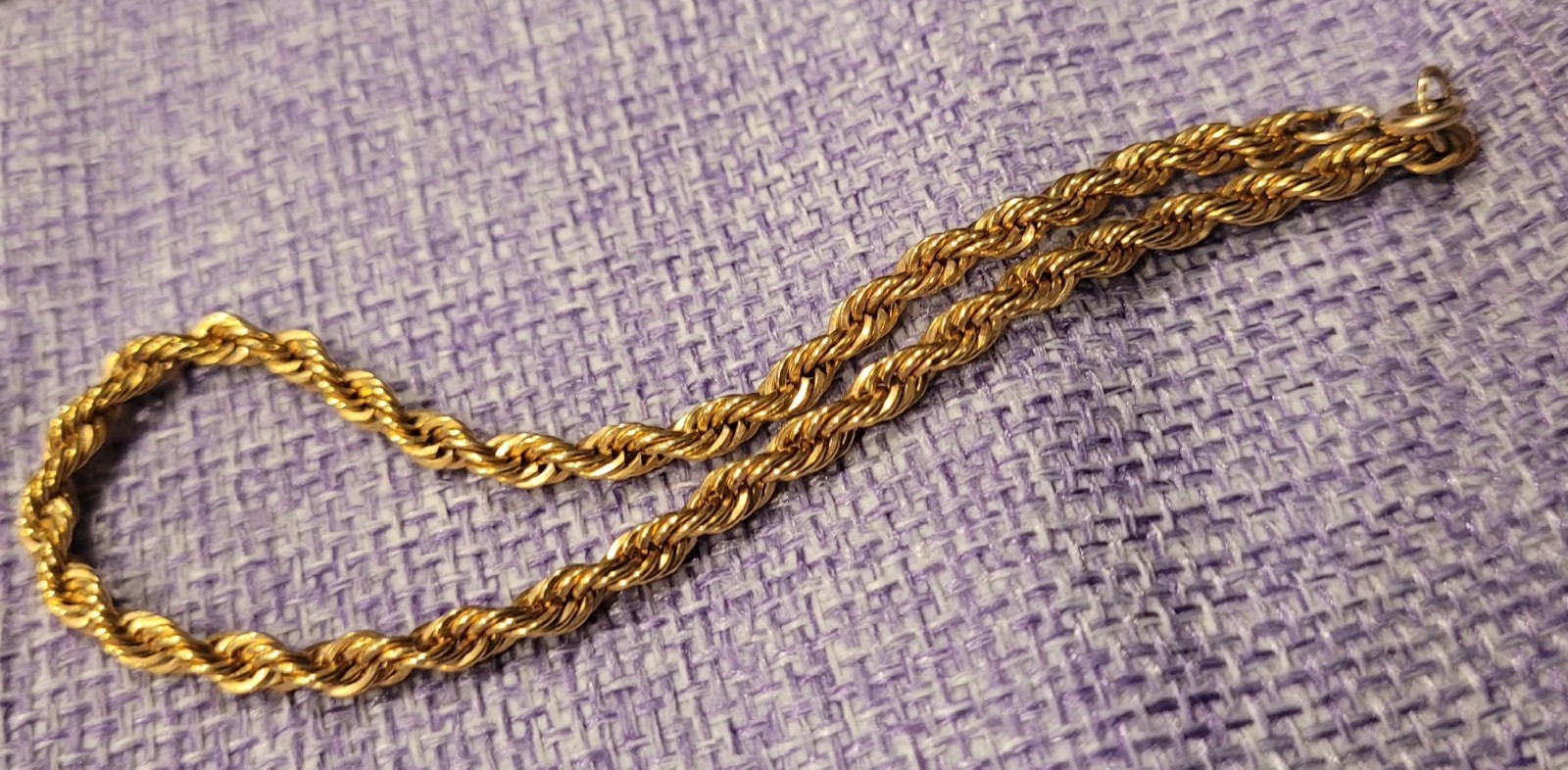 Gold Twisted Rope Chain Bracelet 8.5″ 12K GF Clasp