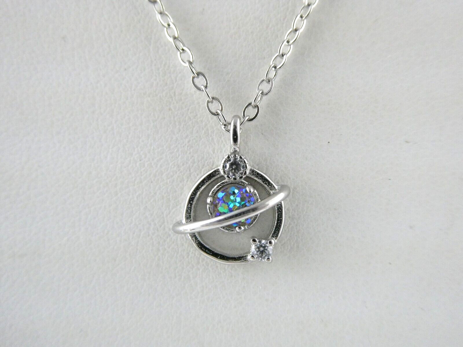 Sterling Silver Druzy Gemstone Planet Pendant Necklace 2.1 Grams 17 Inches