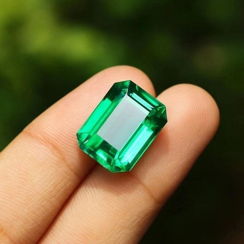 AAA 9.46 Ct Flawless Lab-Created Green Emerald Cut Certified Loose Gemstone