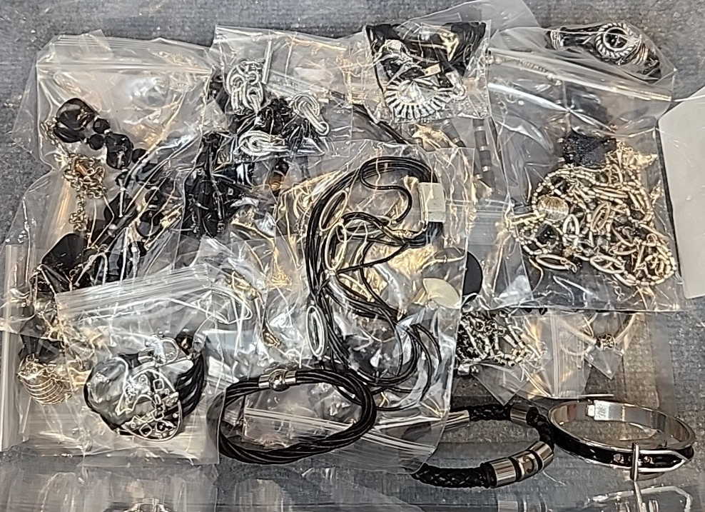 Jewelry Wearable Black & Silver Collection 5 Lbs Lot #3788 See Description