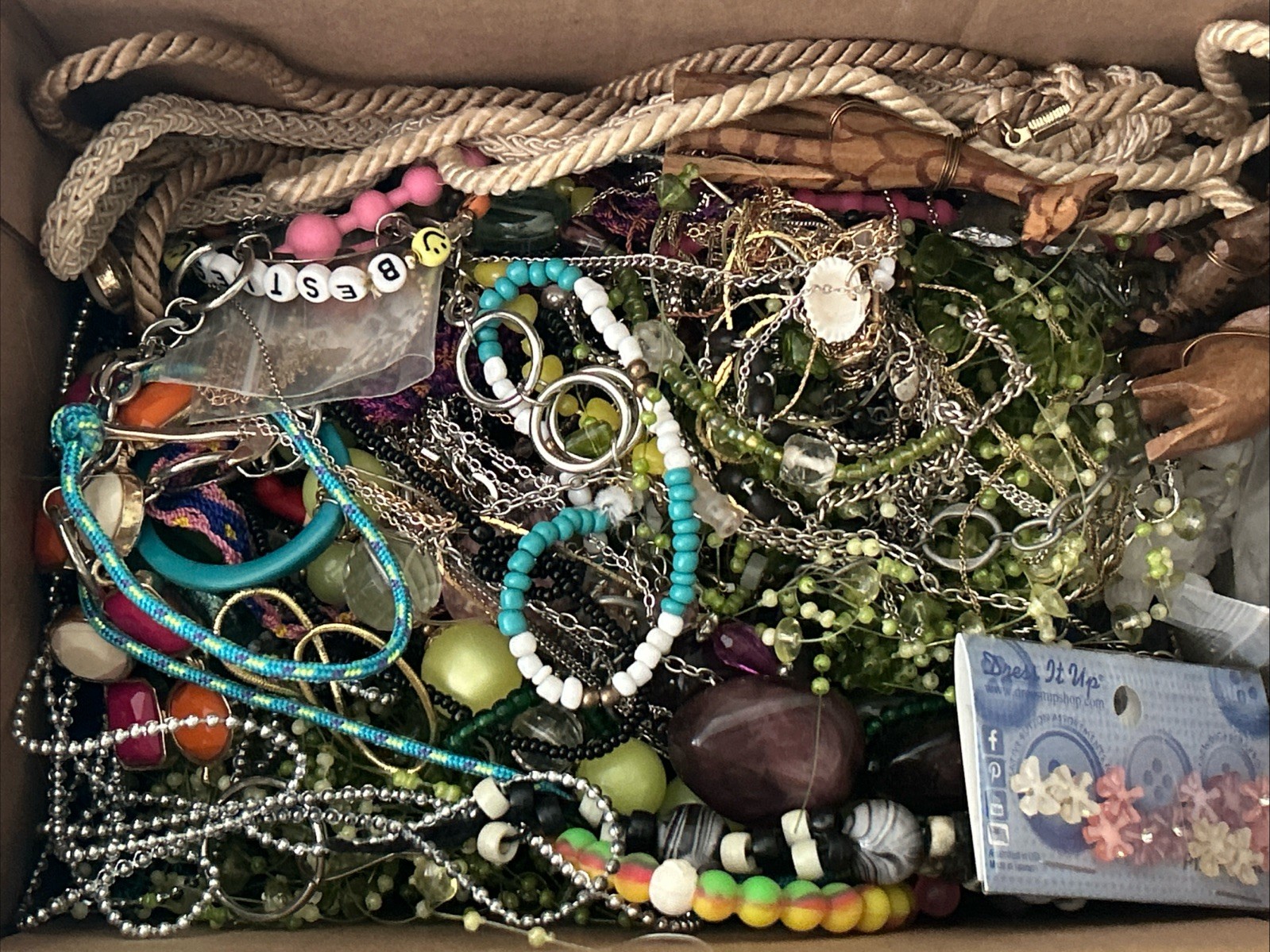 HUGE 4 + Lbs Jewelry CRAFTING / REPAIR Lot ONLY Tangled Unsearched VINTAGE VTG
