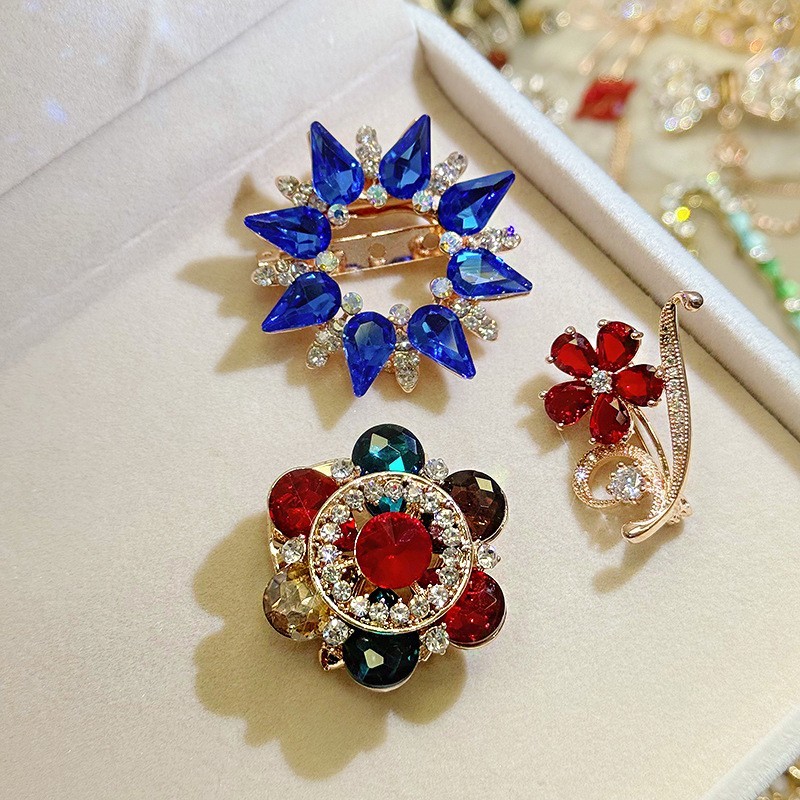 wholesale 20pcs Mix Design Vintage Brooch Pins Lot Enamel Crystal Pearl Resale