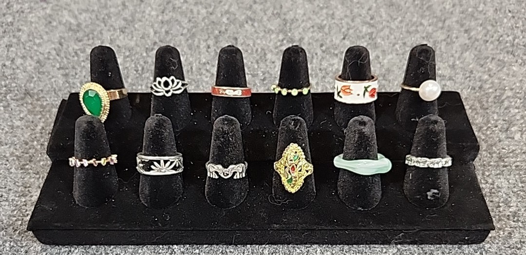 Jewelry 12 Asian Theme Rings Adjusts Sized Gold Silver Tones See Description#257