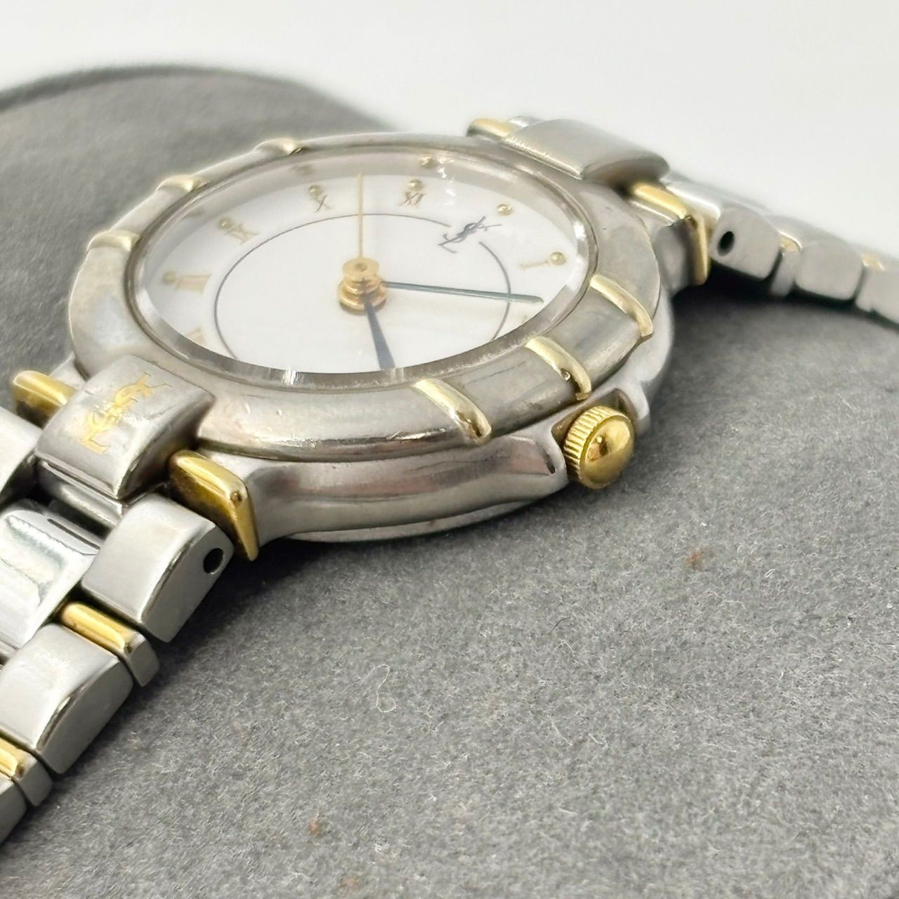 Yves Saint Laurent Ladies Watch 1805