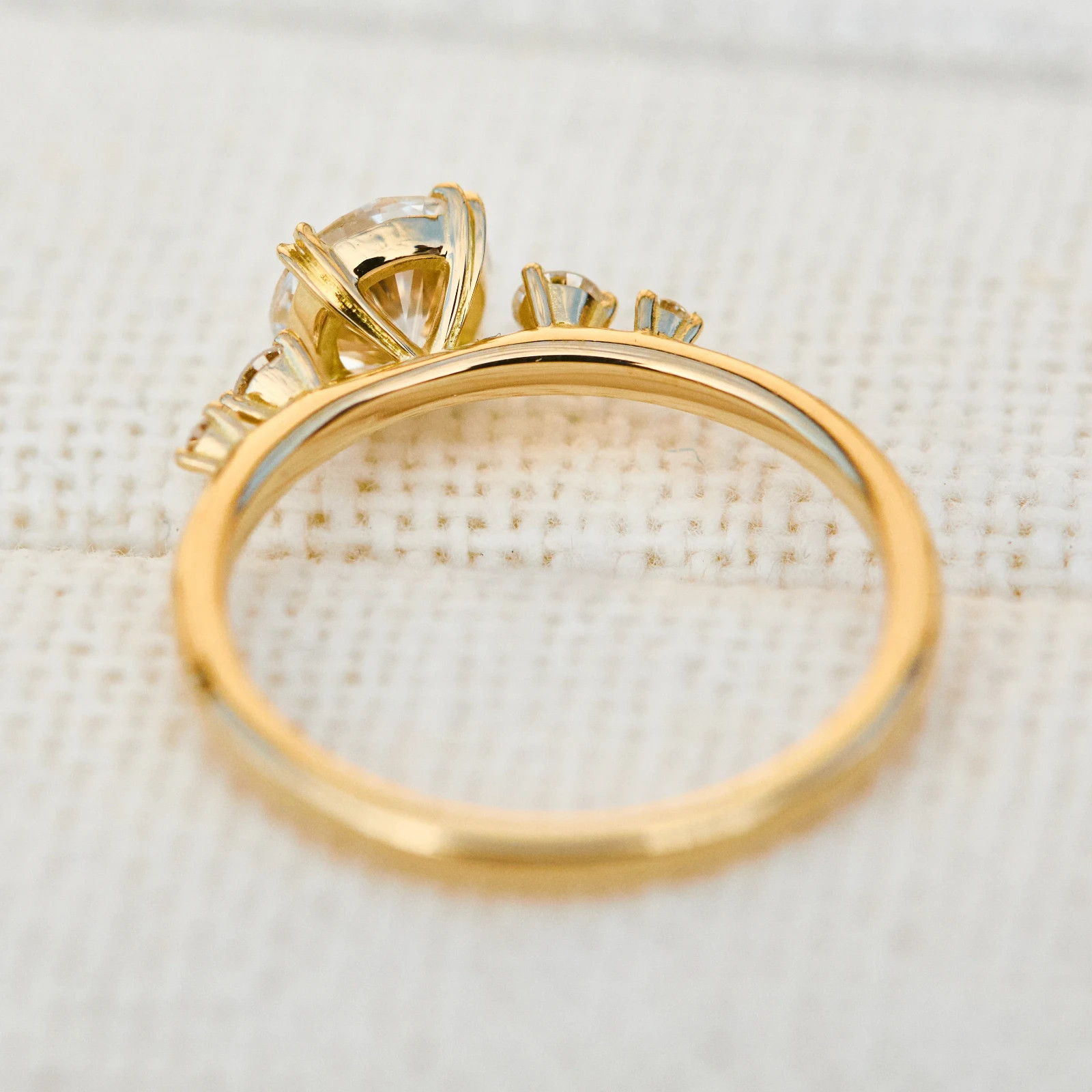 IGI 1.25 Ct Round Cut EF/VS1 Lab Grown Diamond Solitaire Ring 14K Yellow Gold