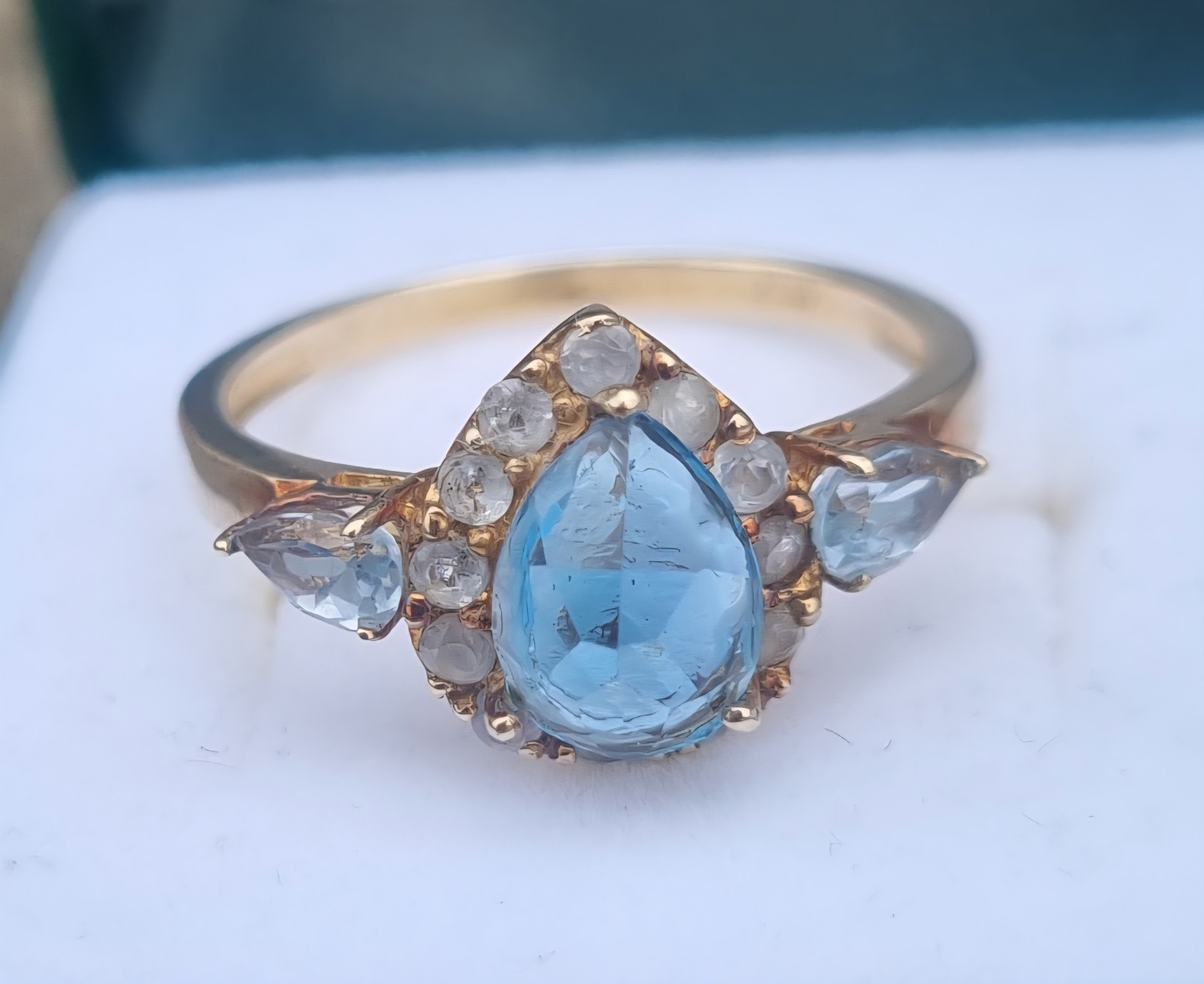 A hallmarked 9ct Gold Blue Topaz Dress Ring