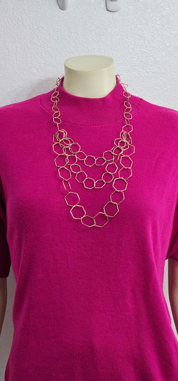 CHICOS women necklace gold tone NWOT 3 bottom strands Very light weigh