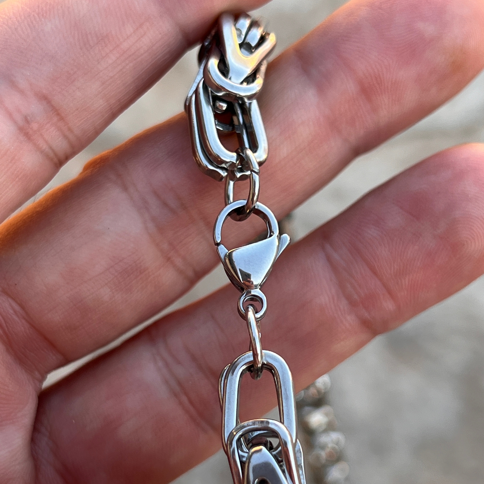 Men’s Stainless Steel Classic Byzantine Link Chain Necklace 24″ inch x 9MM Thick