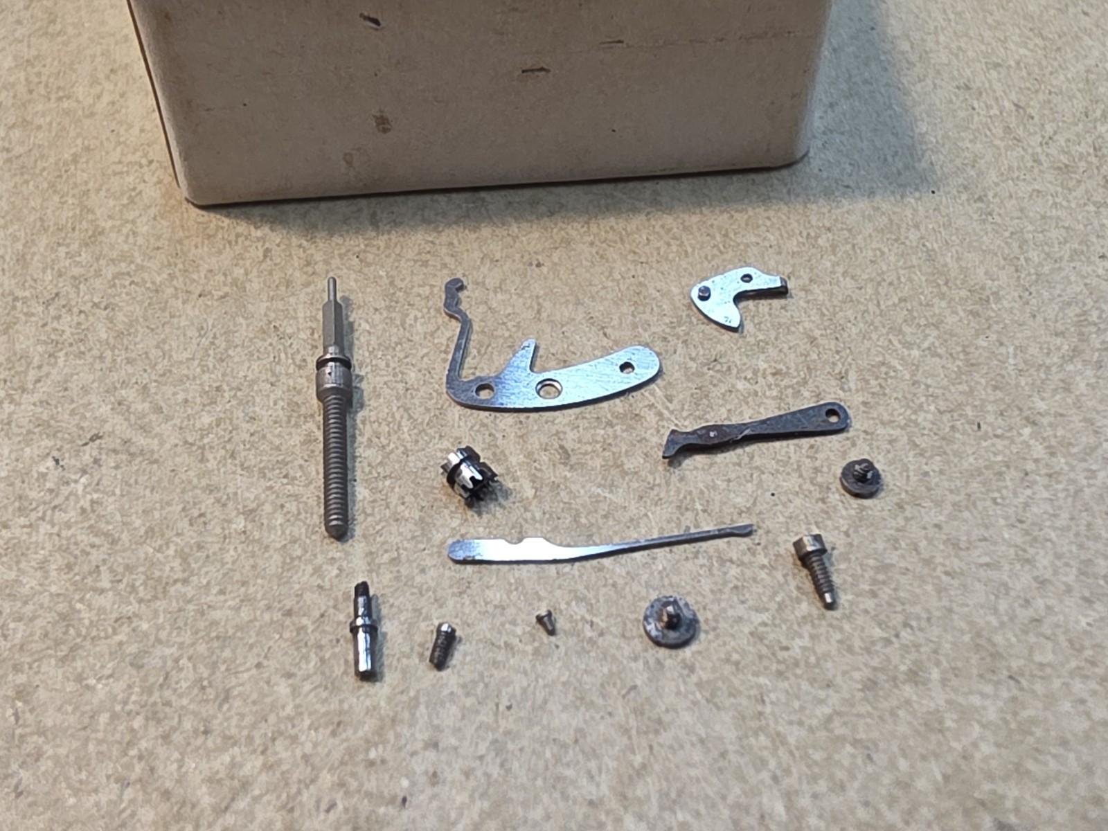 Small Lot Of Vintage NOS 8L×11-1/4L Tavannes Ref. 364 Parts Spares