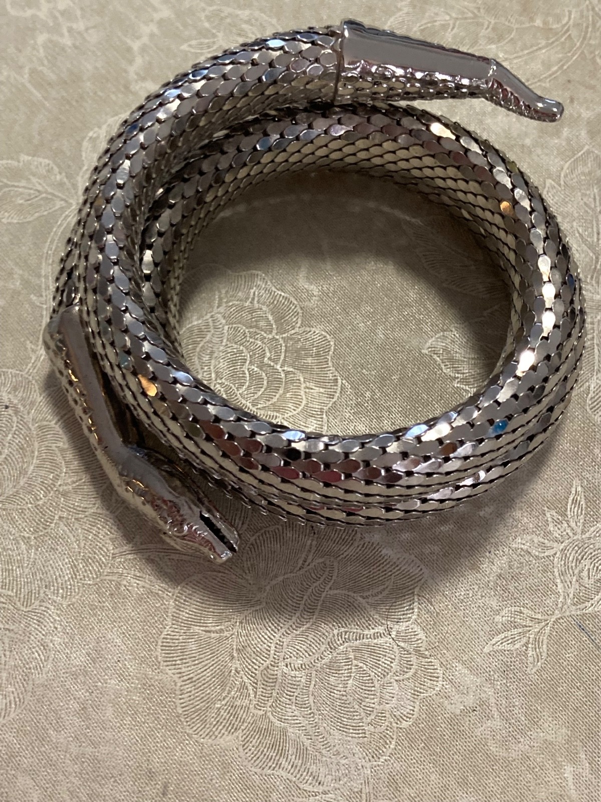 WHITING & DAVIS Silver Tone Mesh Snake Wrap BRACELET Very Good Condition