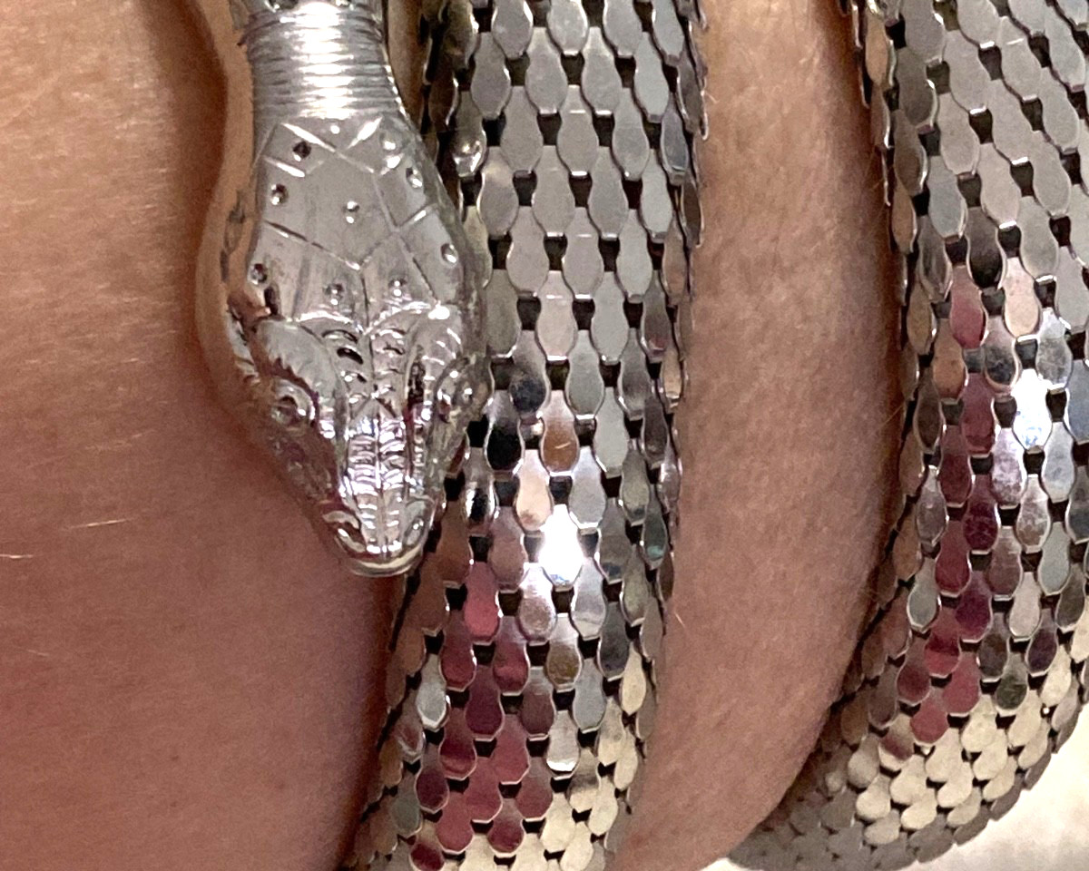 WHITING & DAVIS Silver Tone Mesh Snake Wrap BRACELET Very Good Condition