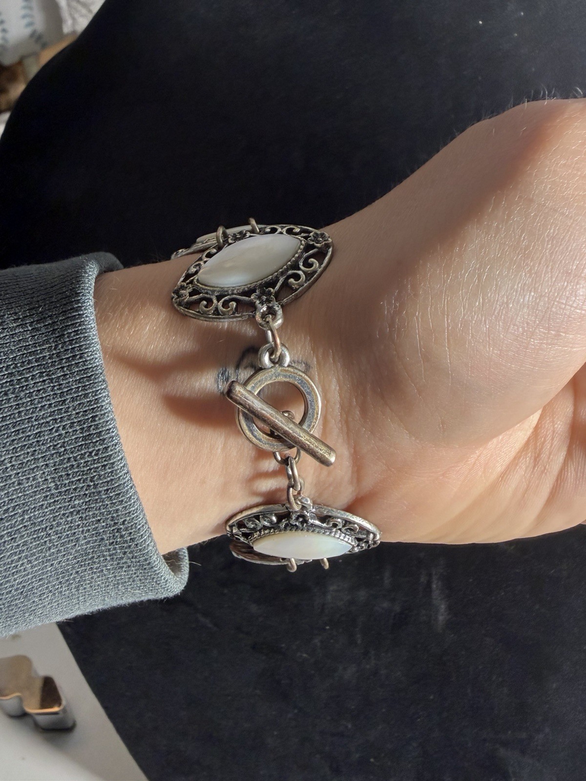 Vintage Silver Tone Link Bracelet White Mother of Pearl Marquise Bezel Toggle 7″