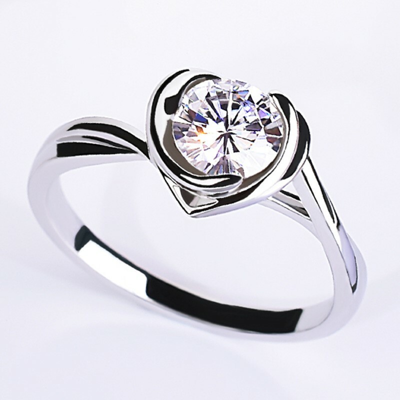 Fashion Sterling Silver Love Heart Shinning Moissanite Ring Adjustable