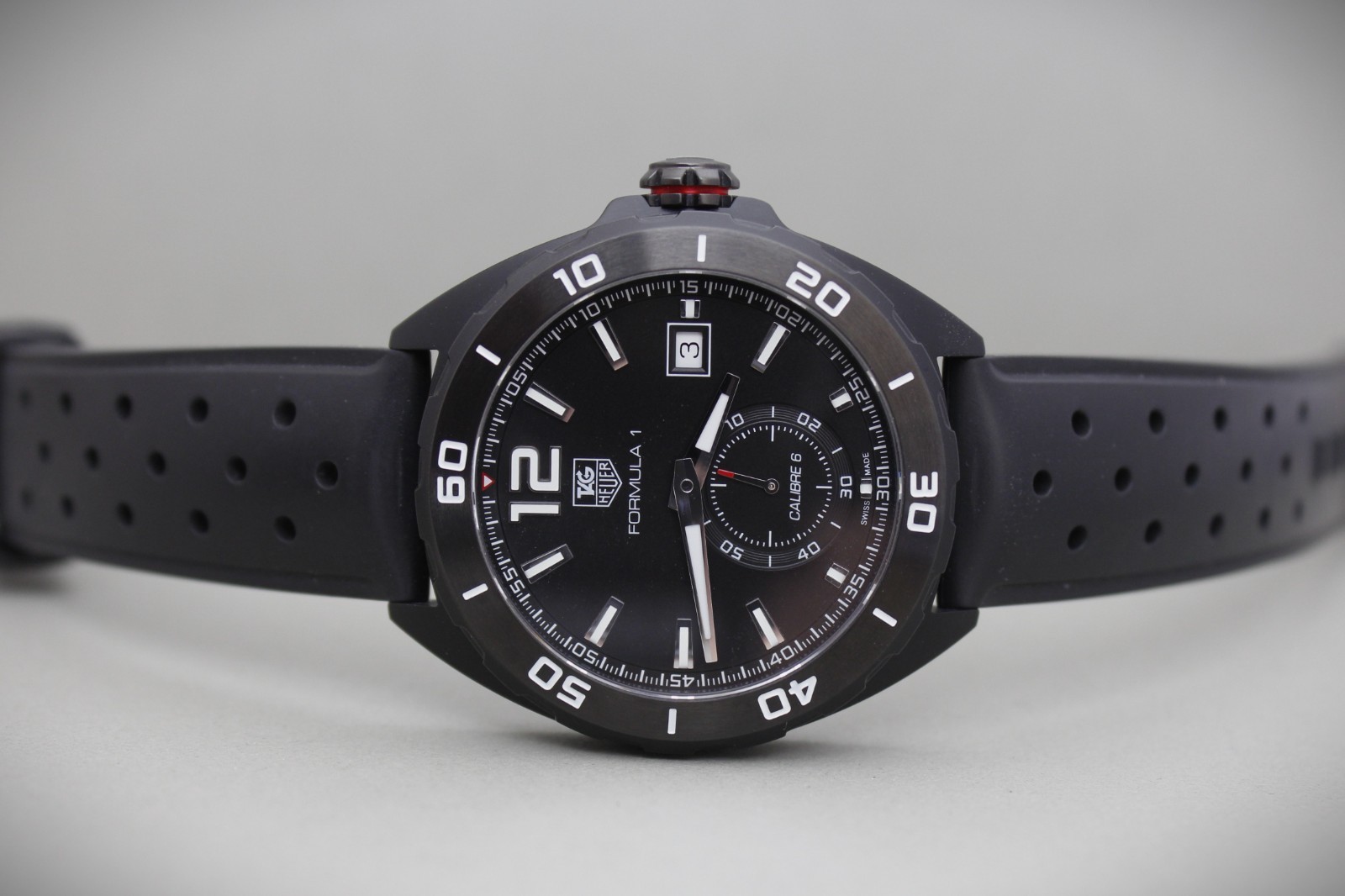 Tag Heuer Formula 1 Calibre 6 Automatic Black DLC Steel WAZ2112 6-Month Warranty