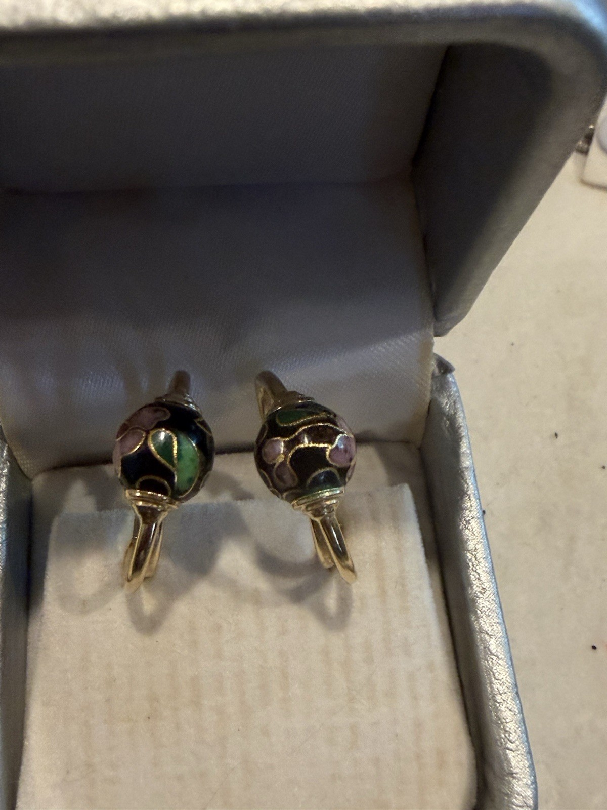 14 Kt Gold 1 Inch Double Hoop Earrings With Black Cloisonné Beads 2.90 Grams