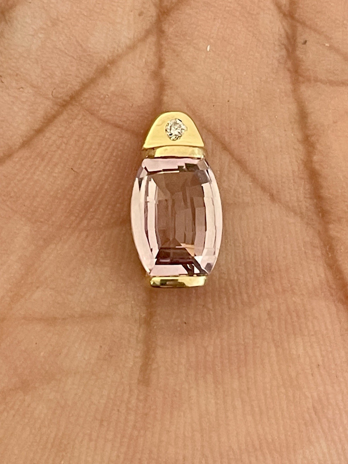 14KT Yellow Gold 1.5CT Amethyst 0.015CTW diamond pendant (F74)