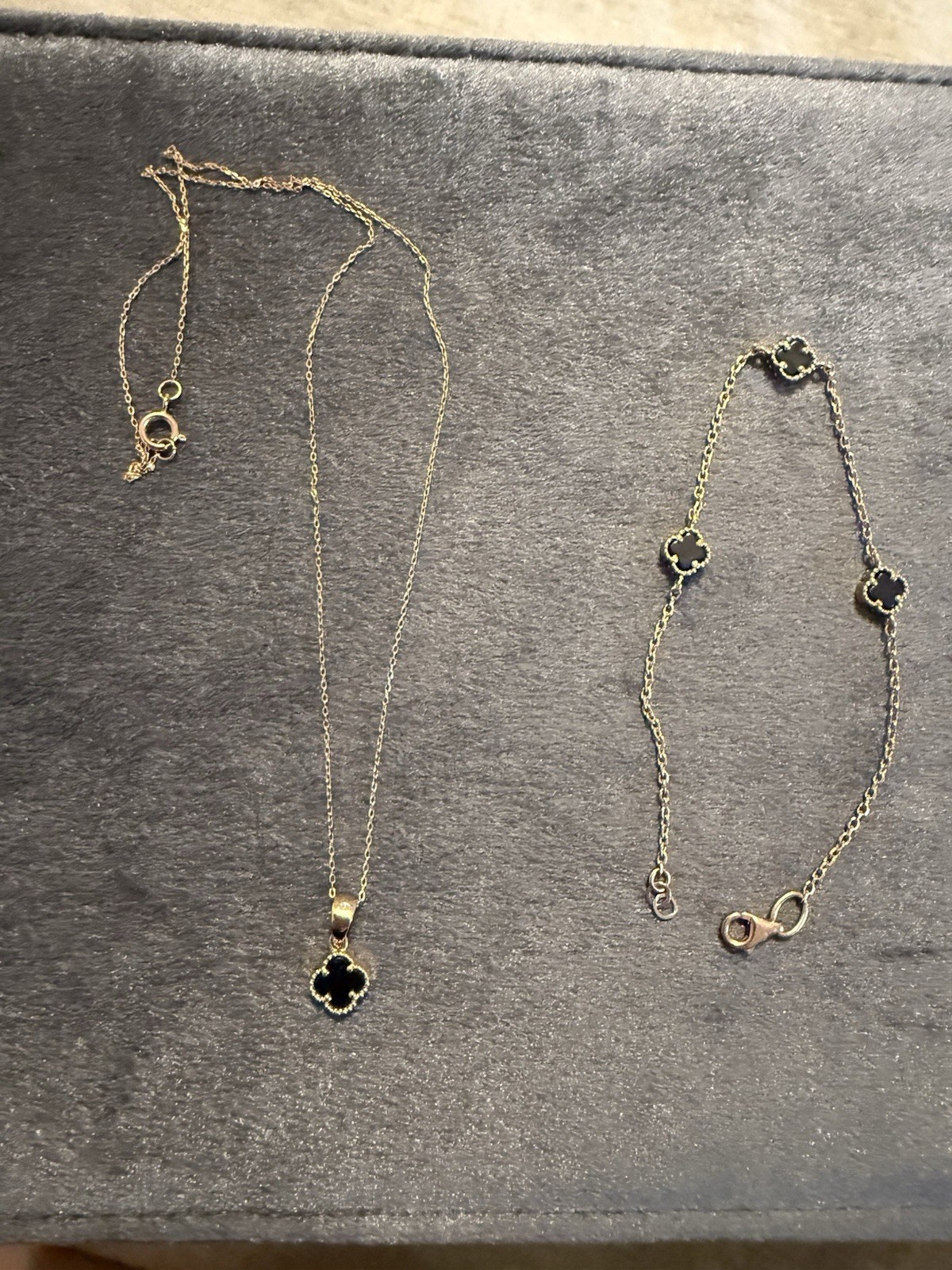 14 K Rose Gold Necklace 40 cm and Bracelet 16-18 cm With Black Onix