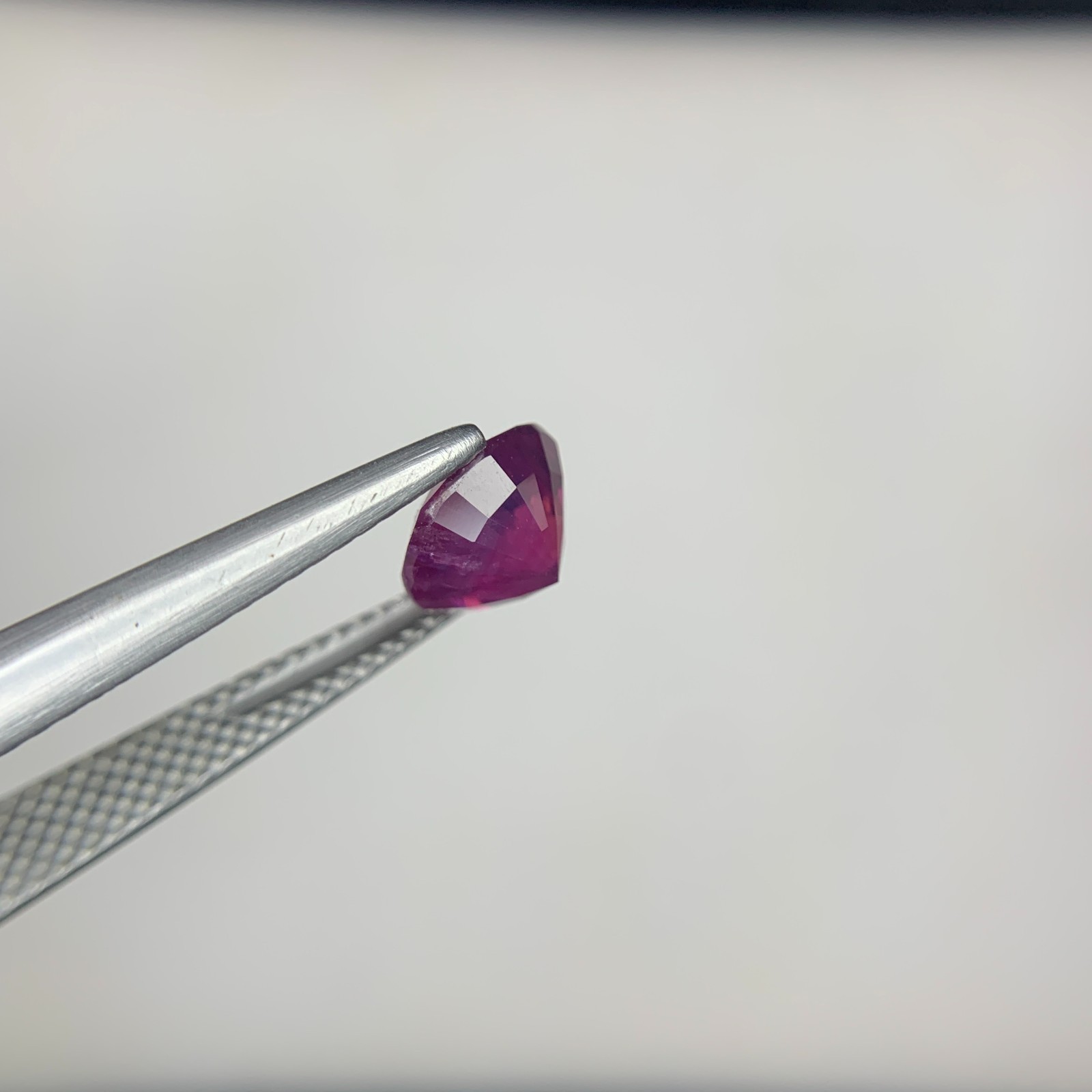2.17 Ct Natural Kashmir Ruby Oval Shape Loose Gemstone