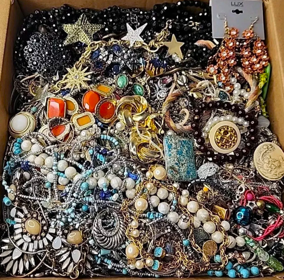 10 Pound Lbs Unsearched Huge Lot Jewelry VTG Vintage Modern Junk & Wear Tangled