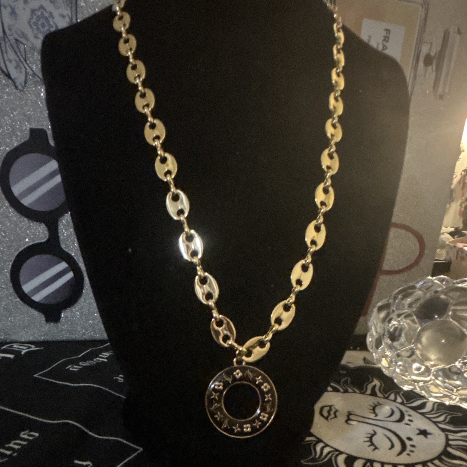 20” Italy Gold-Tone Rolo Chain Necklace Round Ring Charm Pendant No Stone Metal