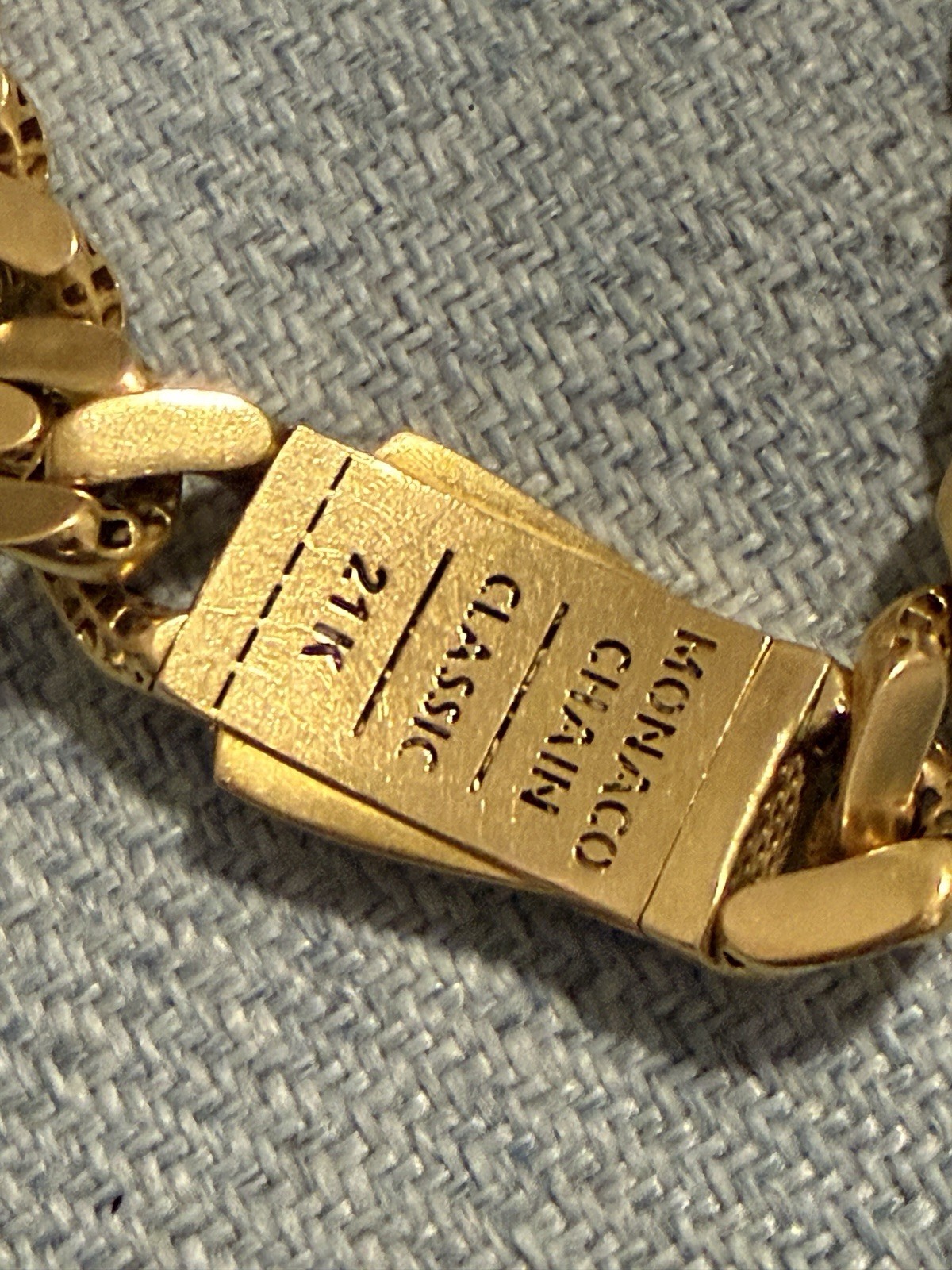 21k Gold Monaco Chain Bracelet 20.2 Grams