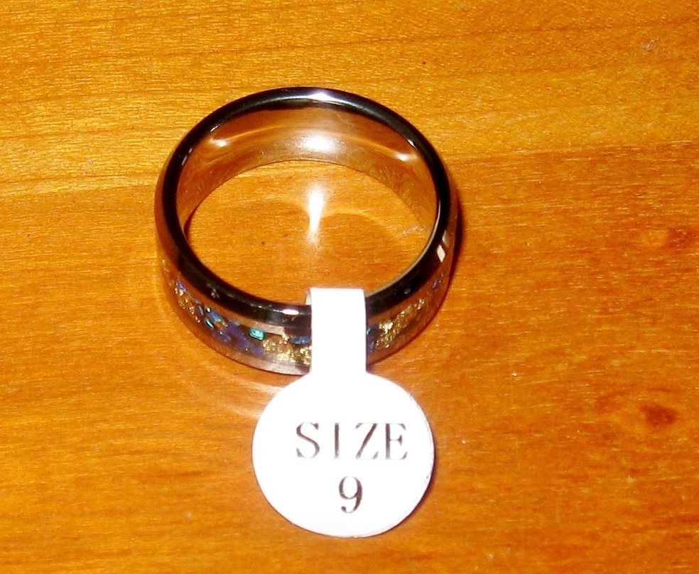 Men’s Ring Silvertone Trim Band Sz 9 Blue w Gold Leaf Flakes Modern Wedding Ring