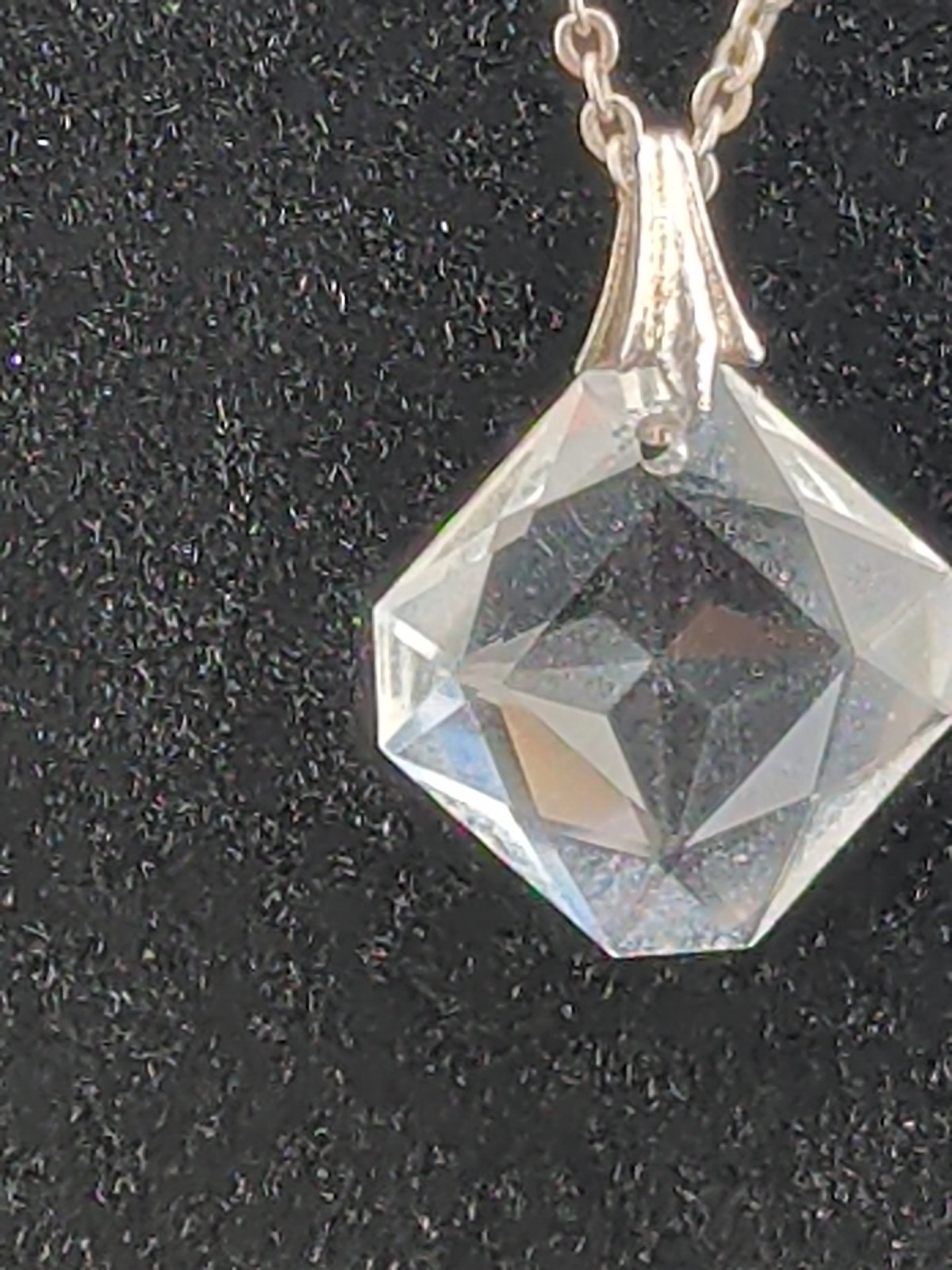 vintage 15mm cut quartz pendant silver Tone 1 mm Link chain 17″