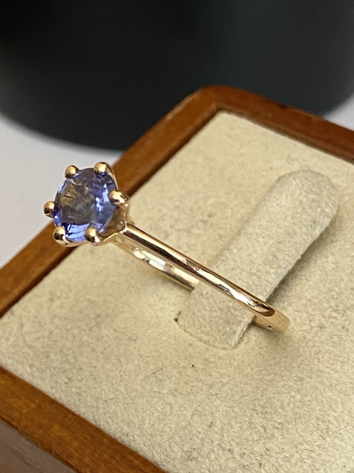Hallmarked 9 Carat Yellow Gold Tanzanite Solitaire Ring Size S