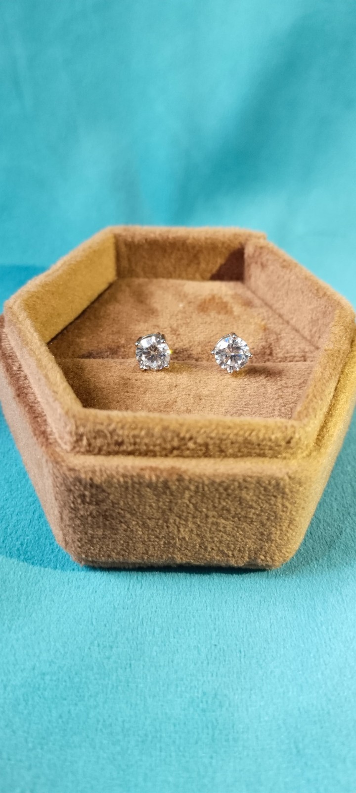 GIA 2.00Ct Round Cut Natural Diamond Stud Earrings In 14K White Gold
