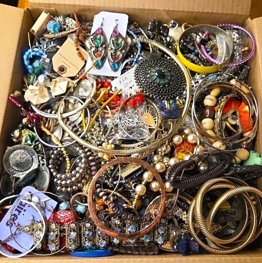 3 Lbs Jewelry Lot Vintage & New Junk & Wear Resell Unsearched Tangled Mix