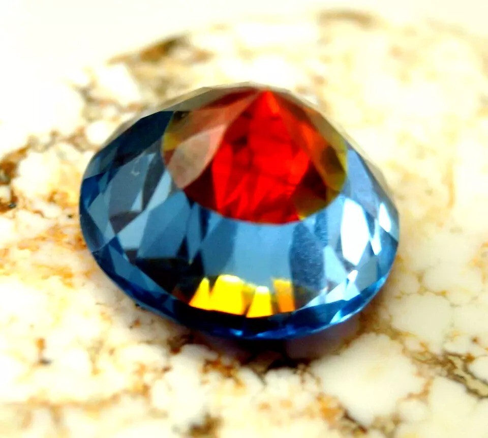Flawless Natural Pitambari Sapphire Bi-Color Round Cut 12.05 Ct + Loose Gemstone