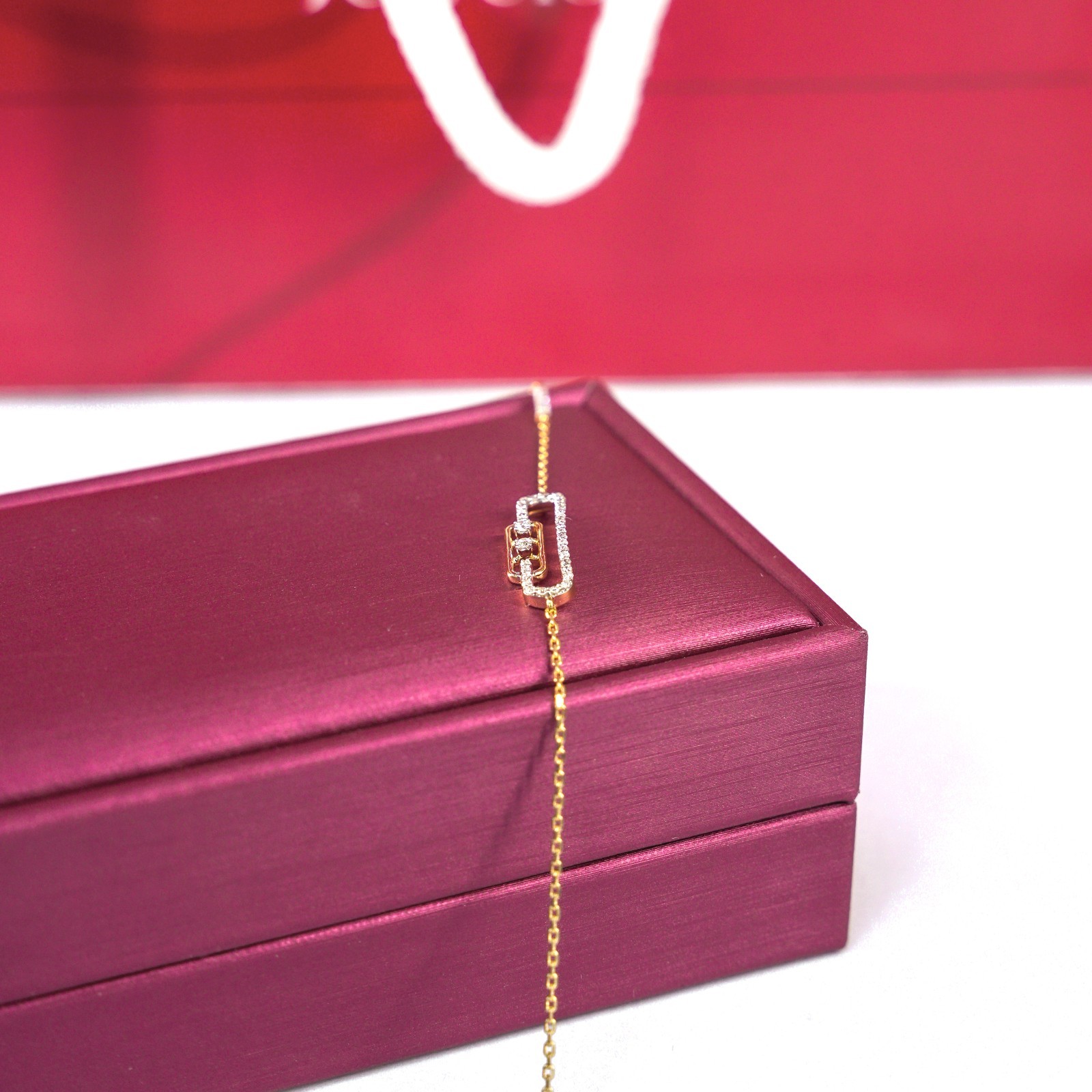 18 KARAT DIAMOND BRACELET| NATURAL DIAMOND | IGI CERTIFIED | YELLOW GOLD