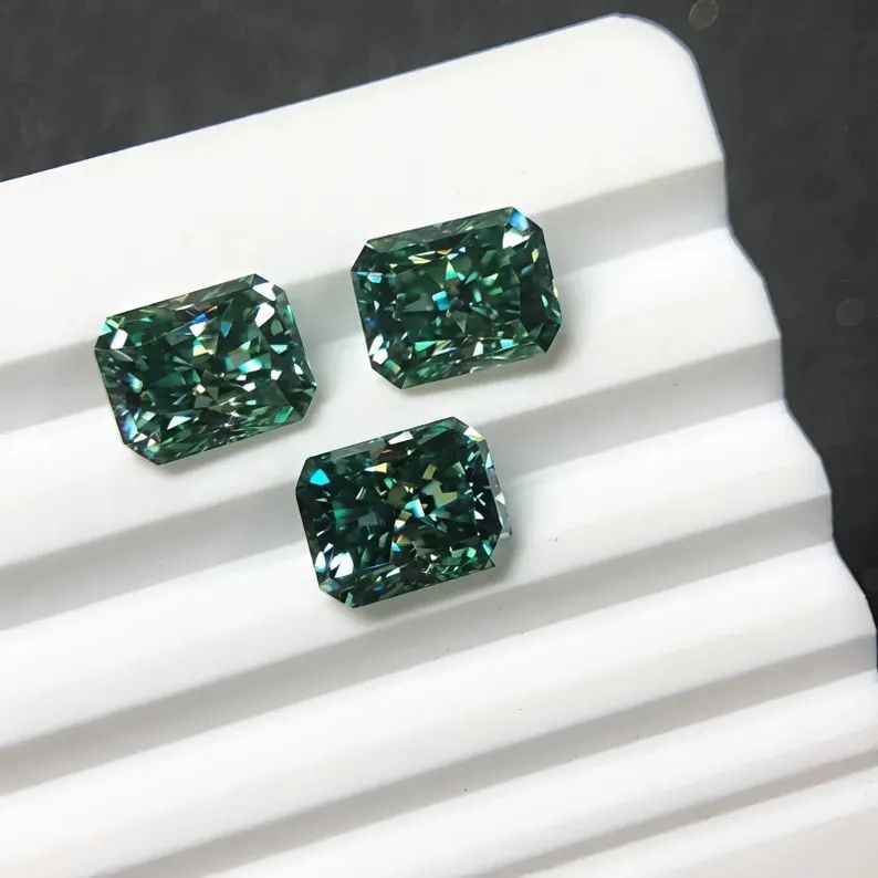 3 Ct Pair Fancy Green Color VVS1 Diamond 7×5 mm Radiant Cut Gemstone 3 Pcs