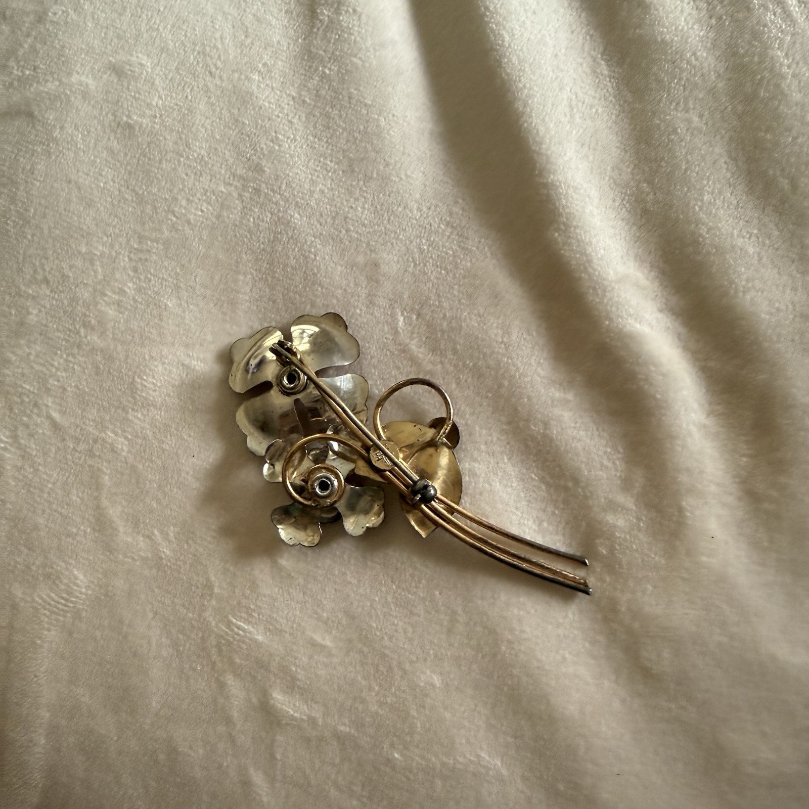 Harry Iskin Vintage Flower Brooch Pin 10K Gold Filled