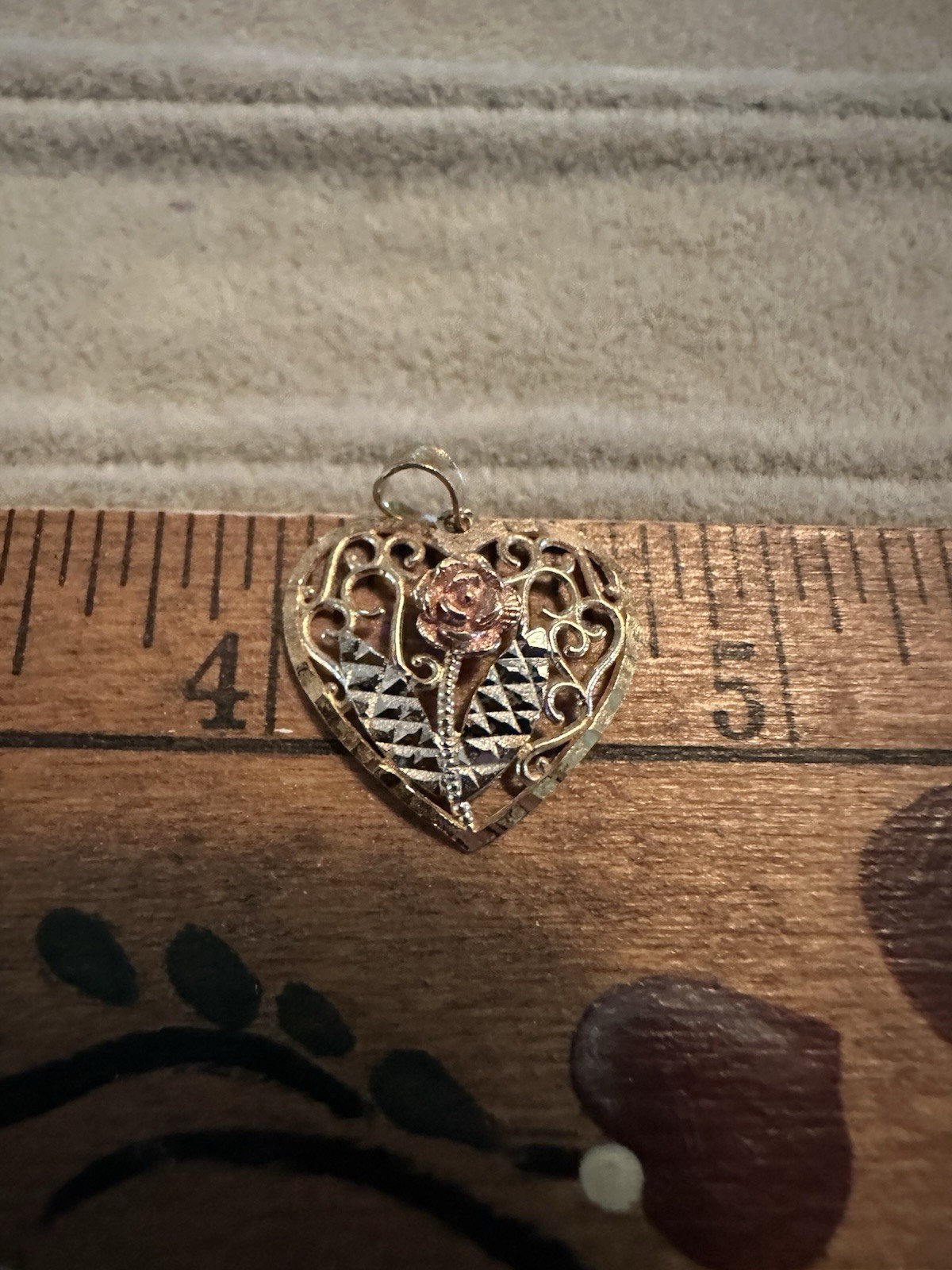 Vtg Estate 9CT Yellow/rose/white Gold Filigree Rose Heart Pendant